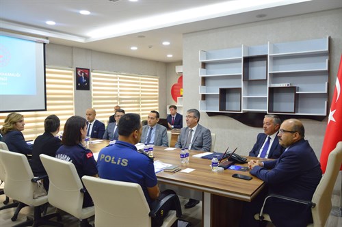 Vali Ustaoğlu Çalışmaları Değerlendirdi