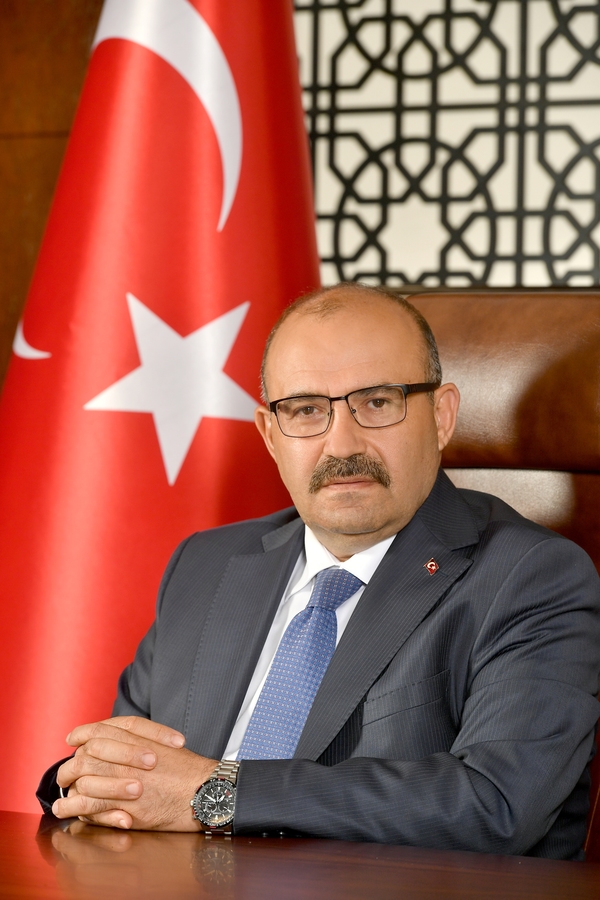 İsmail USTAOĞLU